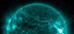 今天凌晨太陽爆發(fā)了一個強耀斑,預計未來還有可能爆發(fā)